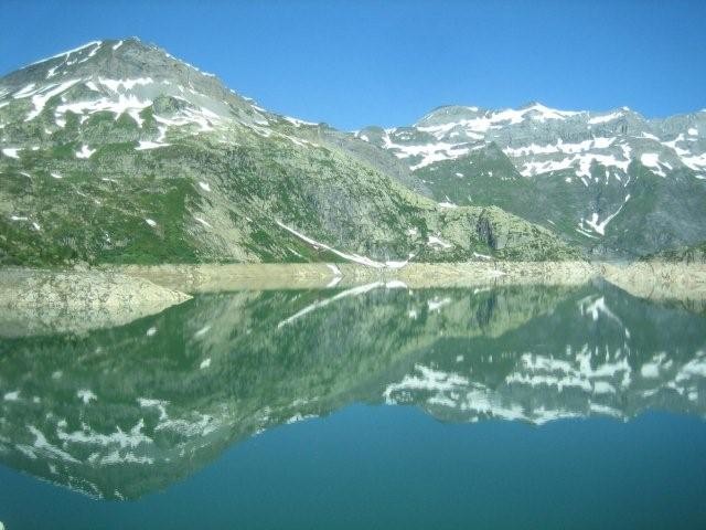 Reflet sur Emosson