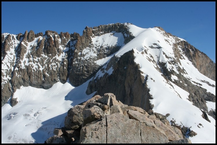 Tête N du Replat -arête SE - sommet & vue sur le Rateau