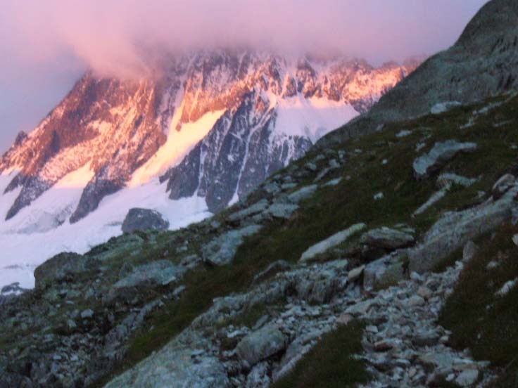 les bans en feu au petit matin