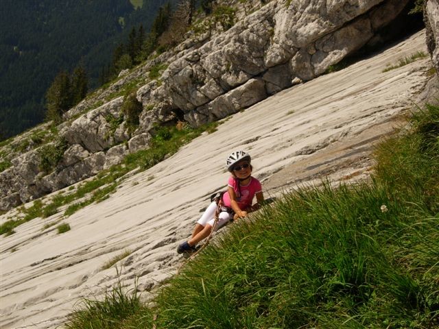 Vanina dans l'escalade suréquipée..