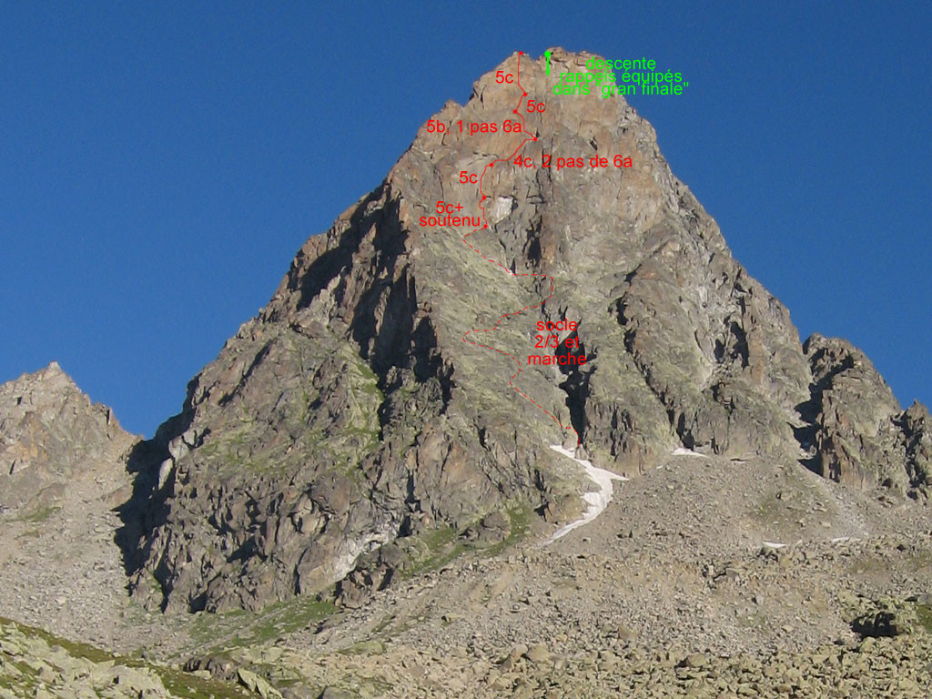 Becco Meridionale della Tribolazione, face SE, voie Grassi-Re