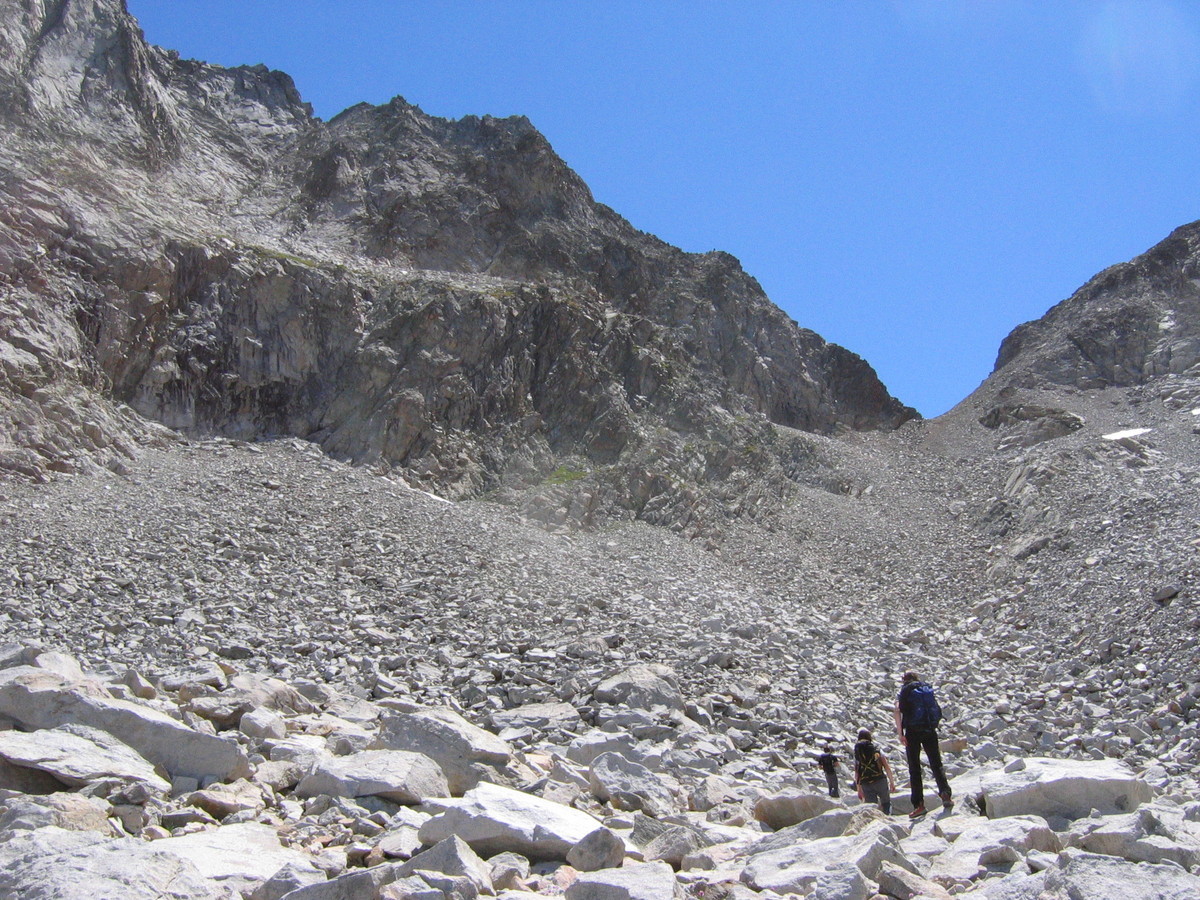 Arête des 3 conseillers et brèche du Néouvielle