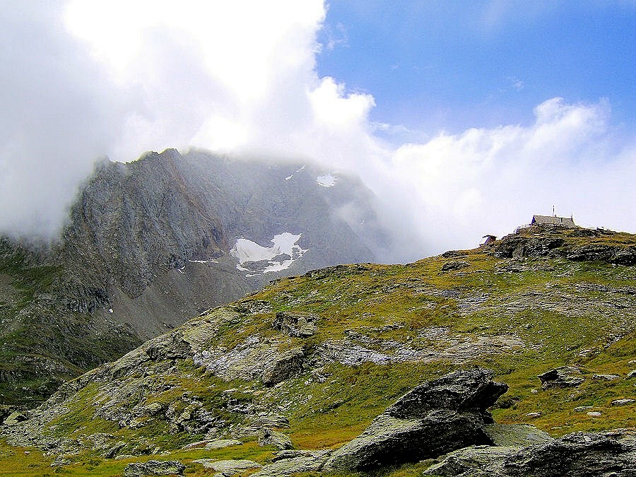 Refuge de la Dent Parrachée et alentours