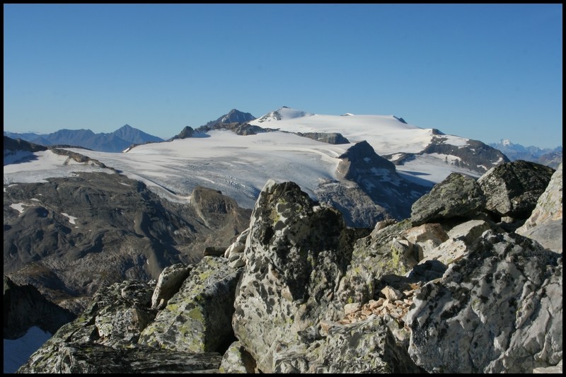 Grande Glière- arête S vu sur les glaciers de la Vanoise