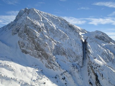 Le fameux Coillu à Bordel (à droite ! le couloir bien étroit) à l'Etale Le fameux Coillu à Bordel (à droite ! le couloir bien étroit) à l'Etale