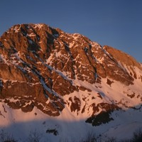 Face S de la Dent d'Oche depuis le col de la Case d'Oche au soleil couchant