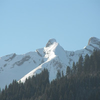Roc d'enfer sommet Est depuis la route des Gets