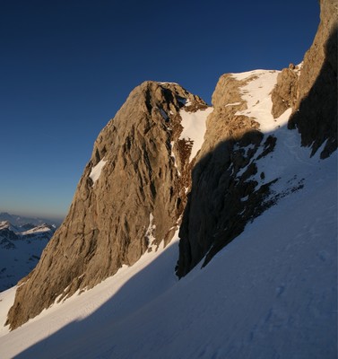 L'écharpe reliant les Dents Blanches à la combe de la Golette de l'Oule