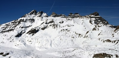 Versant S des Dents du Midi depuis la montée à la Golette
