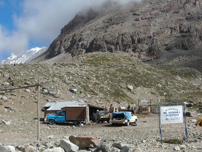 Le refuge Scaravelli vu de près. C'est sommaire mais c'est utile!