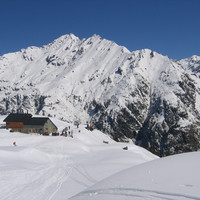 cabane Marcel Brunet (2060 m)