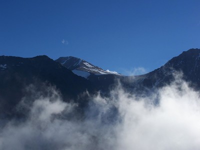 Avec des nuages Avec des nuages