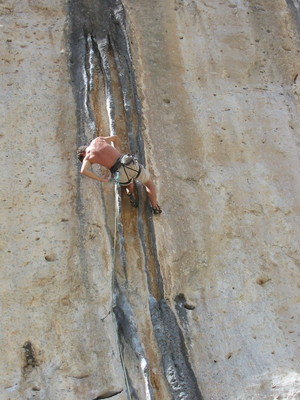 Toujours les colonettes 7c+ Toujours les colonettes 7c+