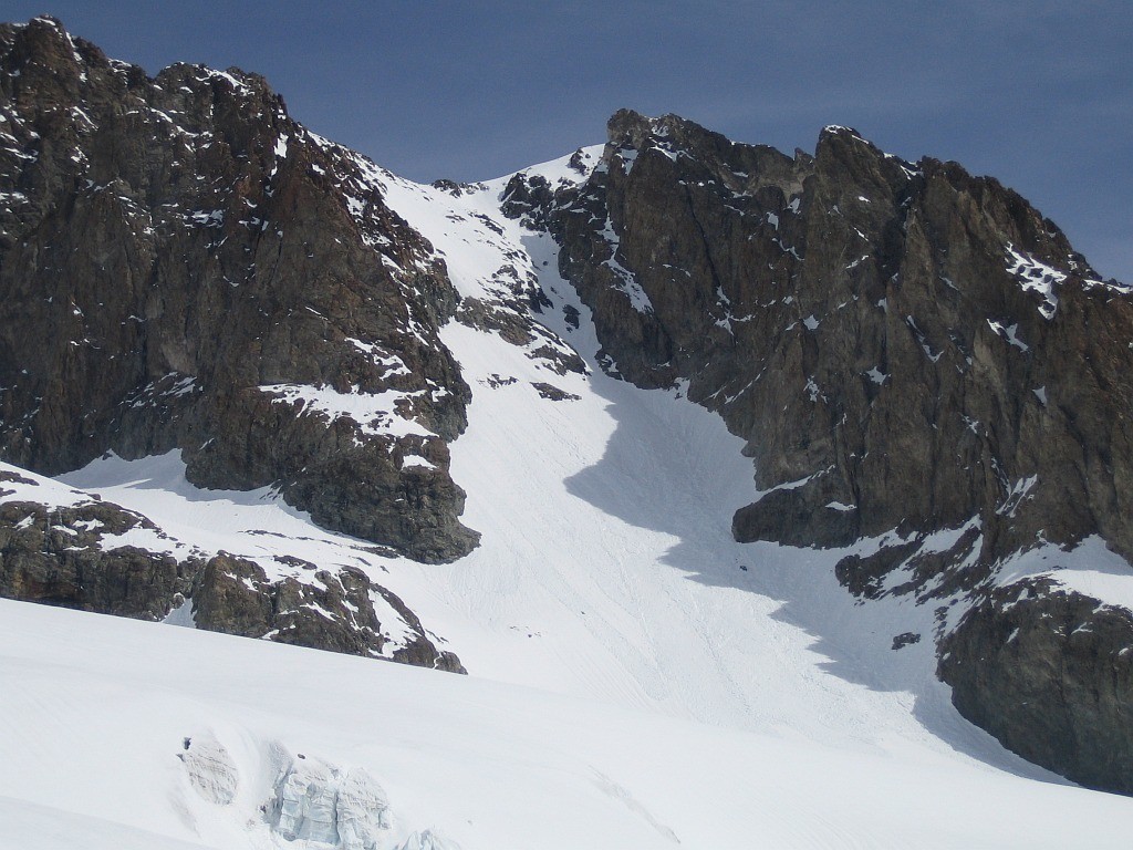 Горная сторона. Кулуар. Кулуар в здании. Кулуар Rochers Gruber.