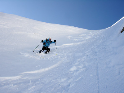 Scendendo nel canale N di S4 sostenuto al Piz da la Margna 3159 m.