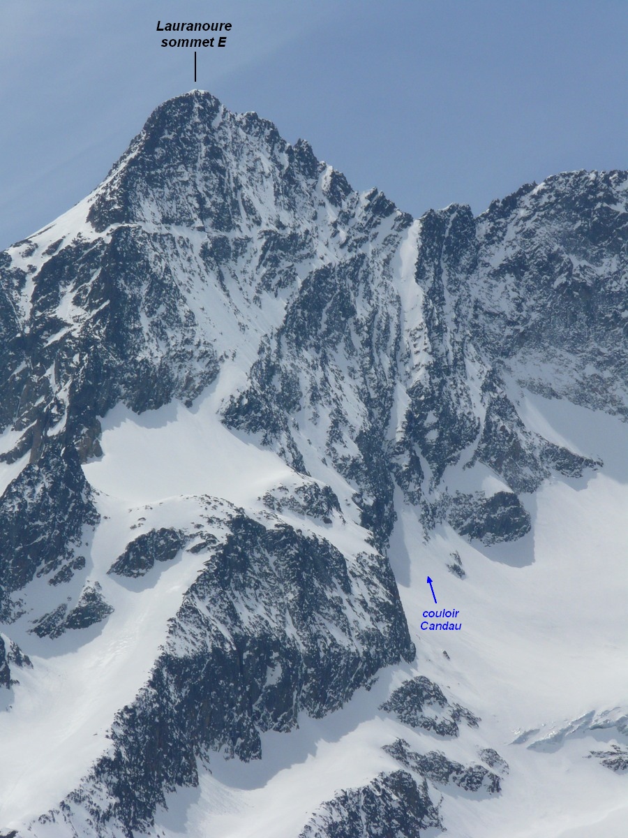 Aiguille du Plat de la Selle Voie normale depuis le ref du Soreiller (variante)
