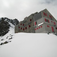 Britanniahütte (3030m)