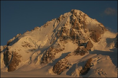 Aiguille du Chardonnet au soleil couchant