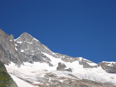 Le Dolent avec son arête Gallet à droite Le Dolent avec son arête Gallet à droite