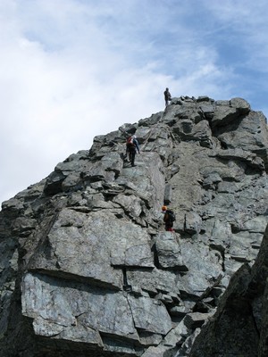 Dernière longueur de l'arête sommitale Dernière longueur de l'arête sommitale
