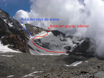 The lower glacier and hourglass routes on the E face of Cerro Rincon (Cordon del Plata) The lower glacier and hourglass routes on the E face of Cerro Rincon (Cordon del Plata)