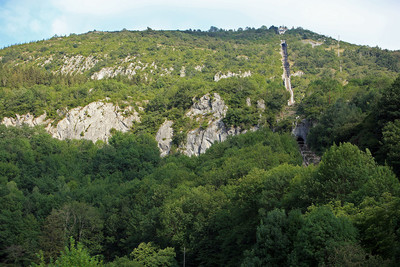 Falaise du Pic du Jer - Secteur nord (à gauche du funiculaire) Falaise du Pic du Jer - Secteur nord (à gauche du funiculaire)