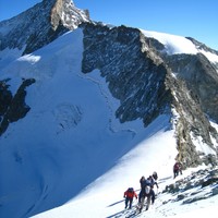 Du sommet du Trifthorn, vue sur la pente sommitale