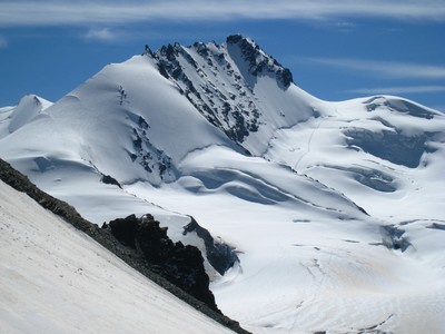 Le Rimpfischhorn et sa trace de montée jusqu'au Sattel