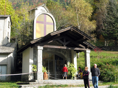Grumetti, frazione di Valbondione. Grumetti, frazione di Valbondione.