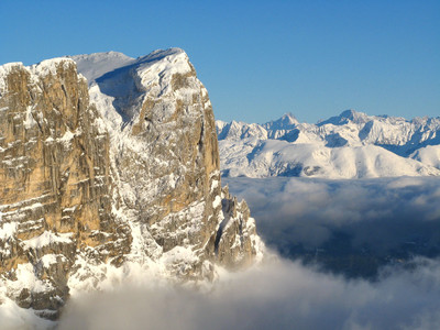 Ma Grande Soeur Agathe et les Alpes Ma Grande Soeur Agathe et les Alpes