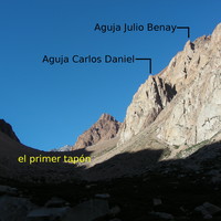 Les aiguilles Carlos Daniel et Julio Benay depuis le Cajón de los Arenales