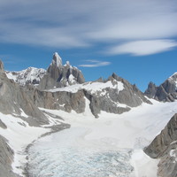 Le glacier Fitz Roy N et le Cerro Torre, vus du Paso del Cuadrado