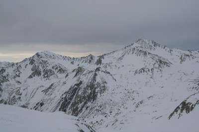 Cret du Rey et Pointe de Combe Bénite vus du Col du Coin Cret du Rey et Pointe de Combe Bénite vus du Col du Coin