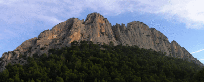 Vue d'ensemble Rocher St Julien sud Vue d'ensemble Rocher St Julien sud