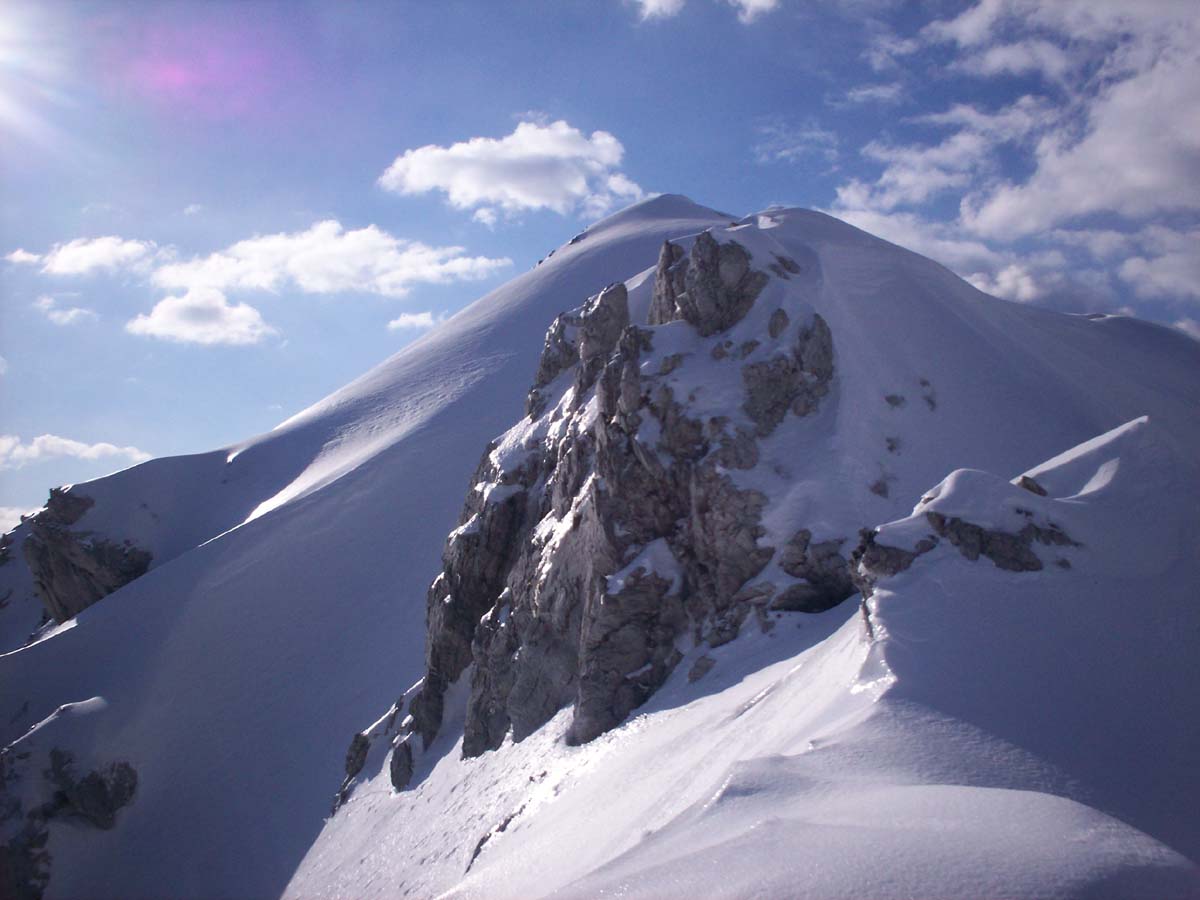 Monte Tambura Per Il Versante Nord La Carcaraia Camptocamp