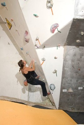 Guiat Diamond Fest, en 9a Rocodromo Guiat Diamond Fest, en 9a Rocodromo