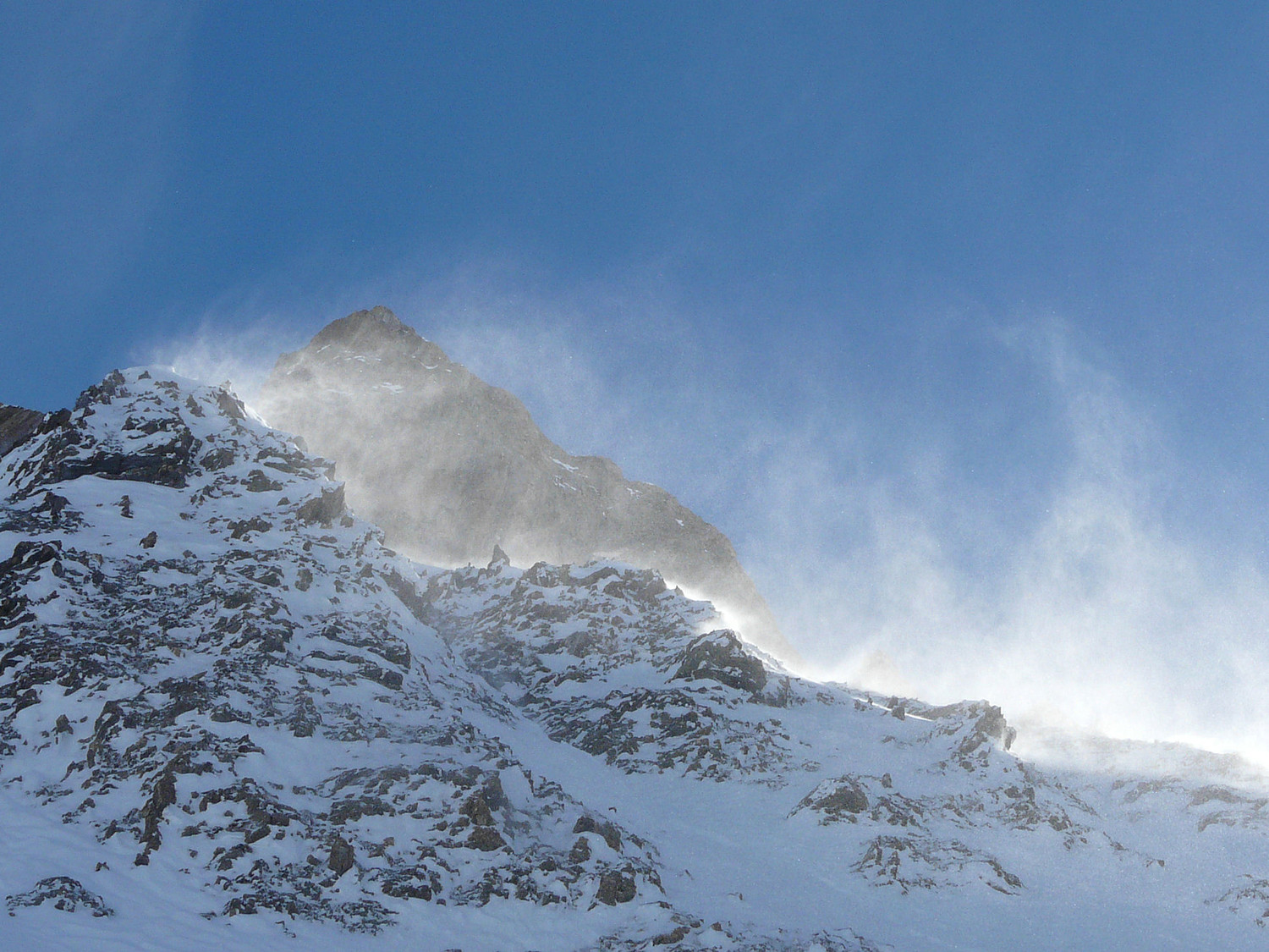 Le vent sous les Aiguilles de la Pennaz Col des Chasseurs