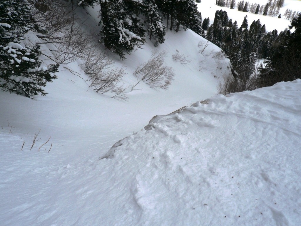L'entrée du goulet inférieur du couloir 3 : jamais vu autant de neige !