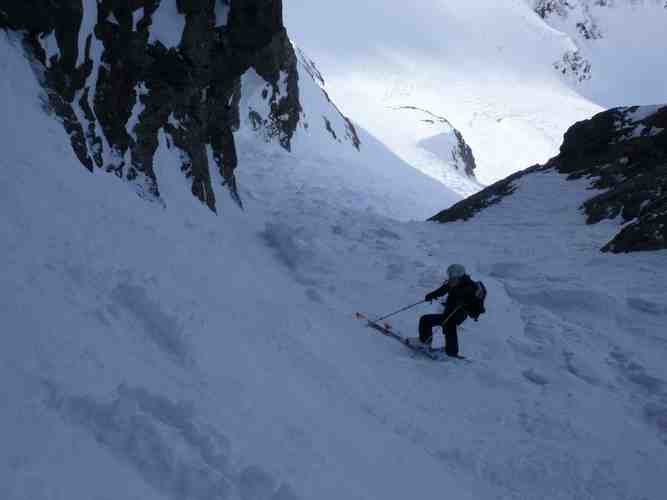 Le bas du couloir, finalement pas si pire à skier