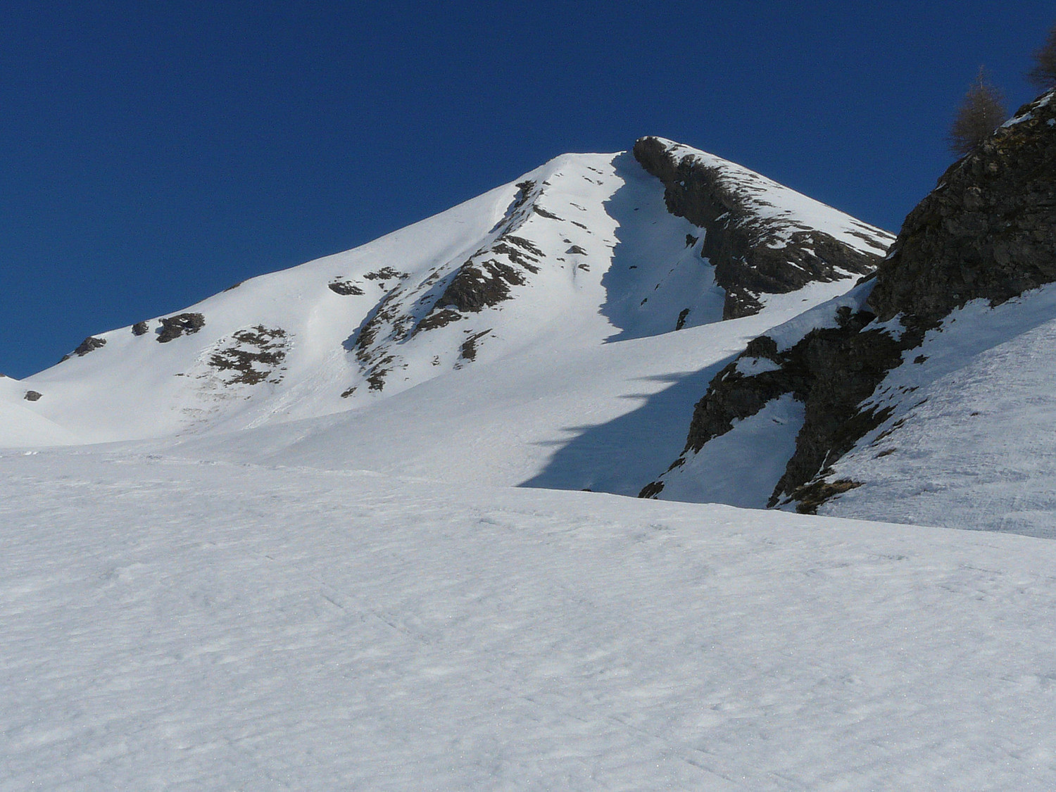 Sommet S du mont Belleface (val d'Aoste), le couloir SW
