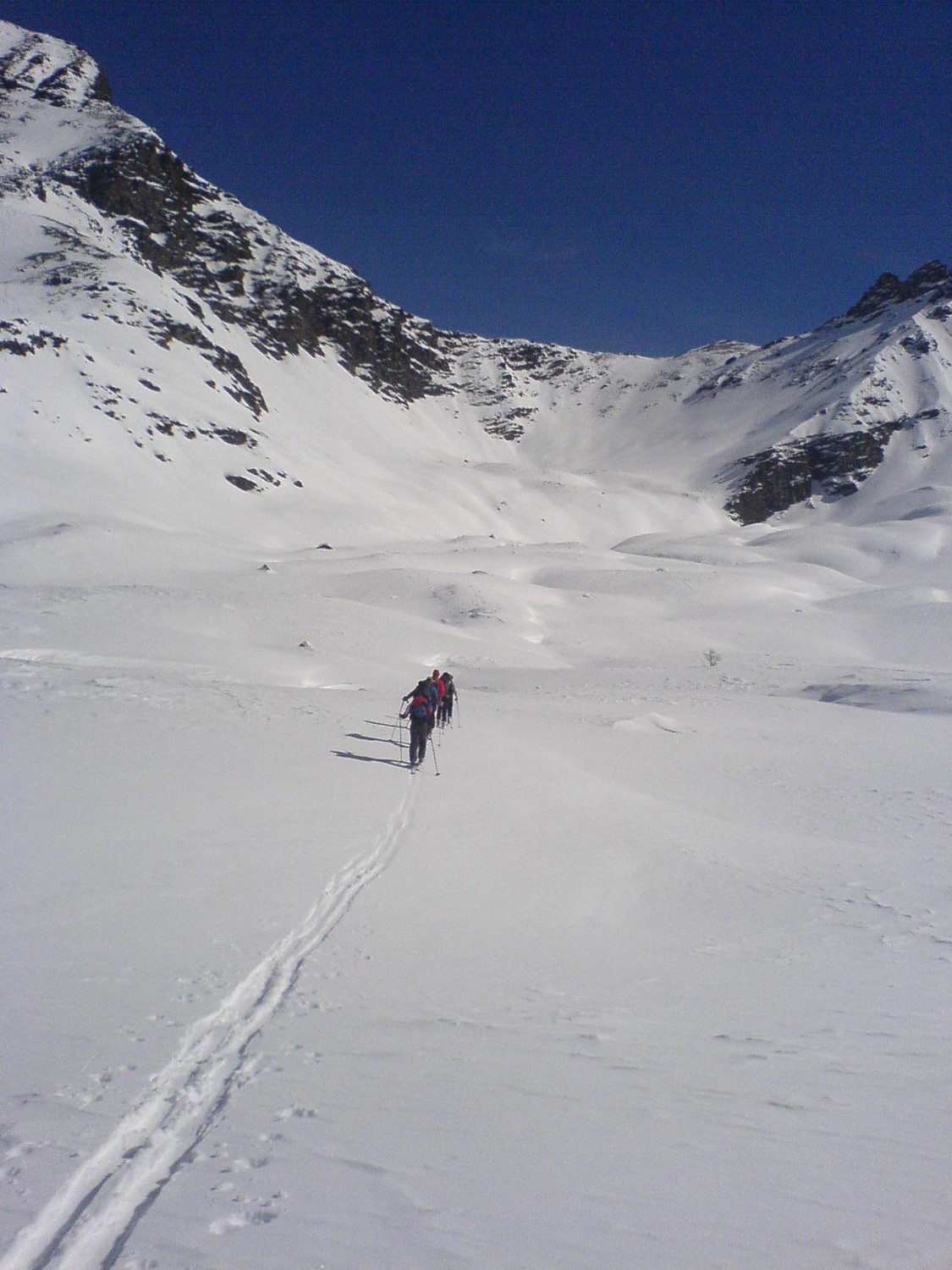 col de sort au loin