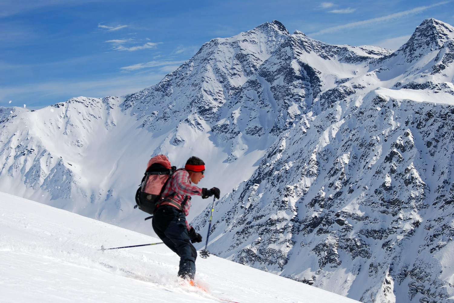 Gianluca durante la discesa dalla Punta di Pollore 2965 m.