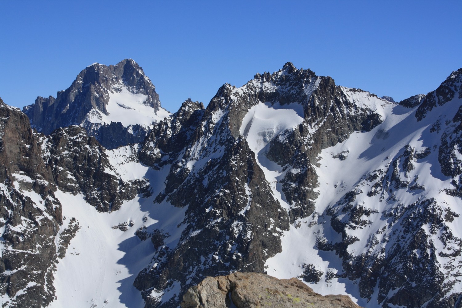 La Barre des Ecrins et la Cime de l'Encoula