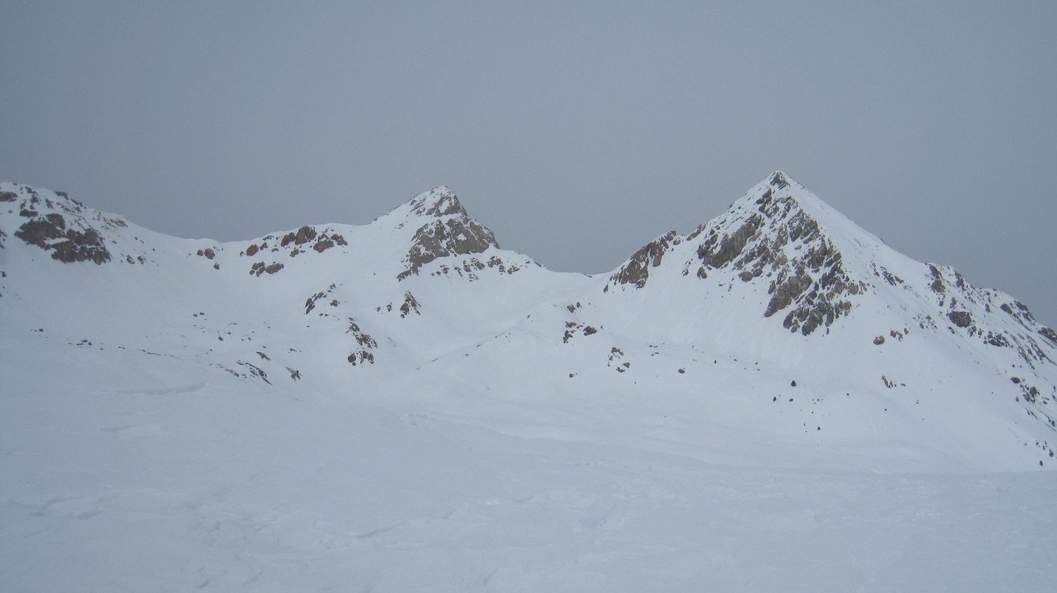Le Grand Peygu, et le Col des Peygus