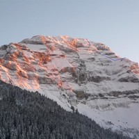 La face N du Culan, à droite l'arête N et le point 2552 où on passe de la face NW à la partie supérieure de la face N