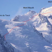 Mont Blanc traversée par les 3 monts depuis l'Aiguille du Midi