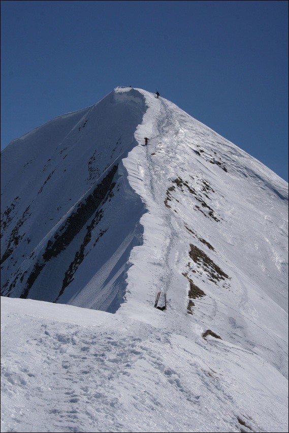 Arête sommitale du Charvin