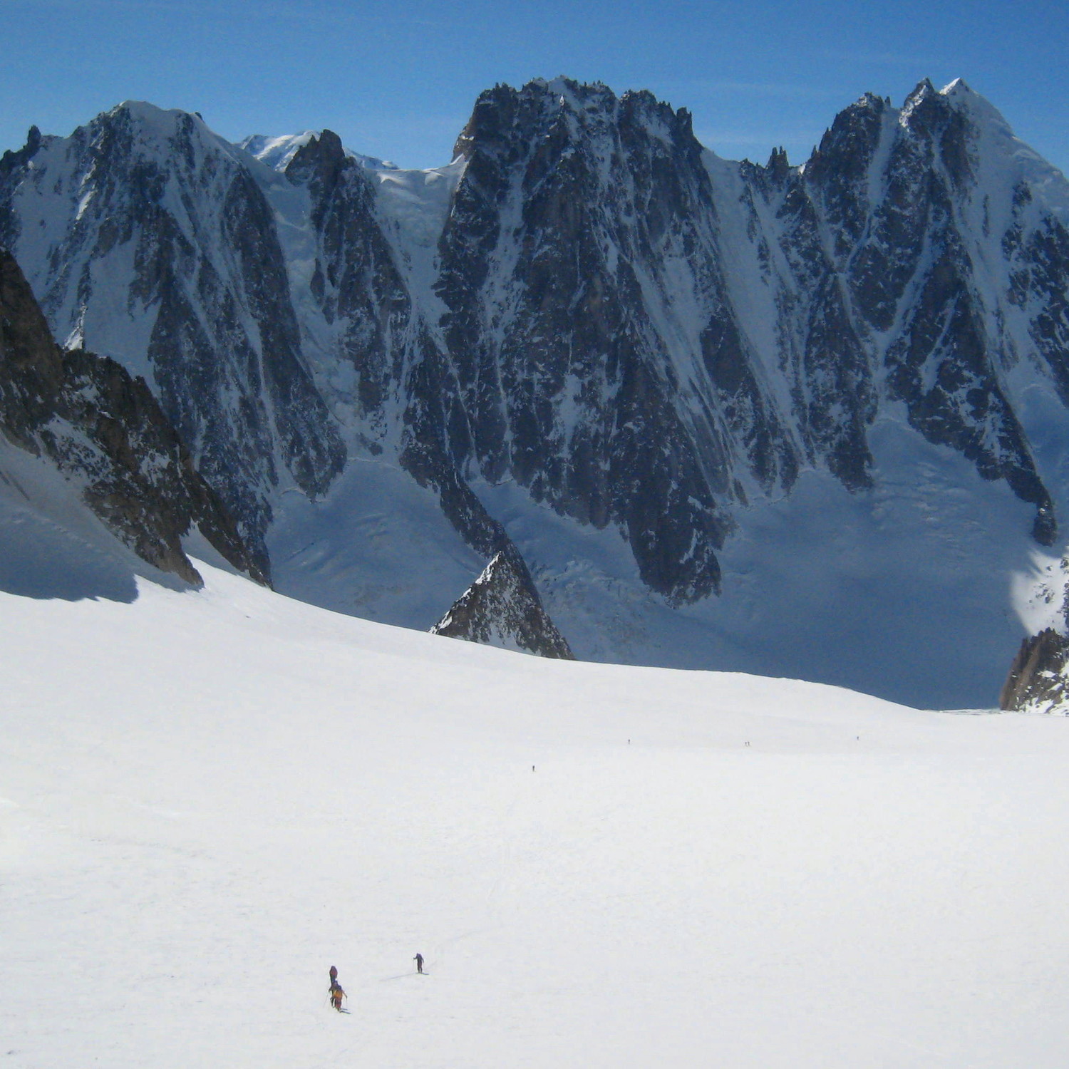 Les faces Nord du trio royal (Courtes, Droites, Verte).