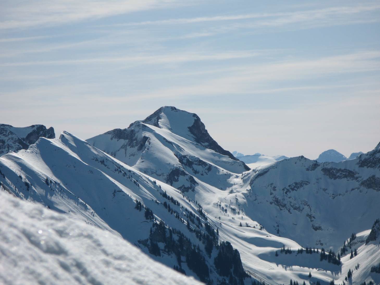 Du stock de blanche encore pour un moment au Schopfenspitze et son entourage