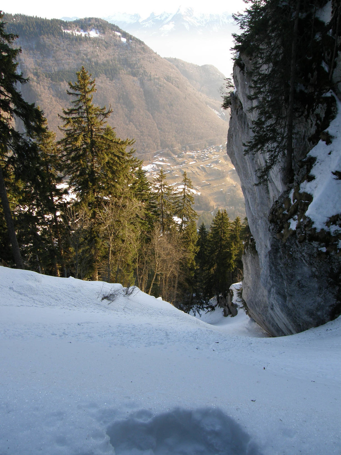 Depuis la grotte, vue sur Miex